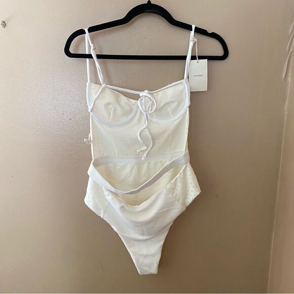 Tularosa Gardenia Swimsuit white one piece underwire bust bathing cut out NWT S - Picture 13 of 13